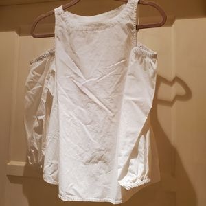 Gap white top